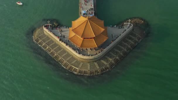 Dagvlucht Qingdao Stad Binnenstad Baai Luchtfoto Panorama Porselein — Stockvideo