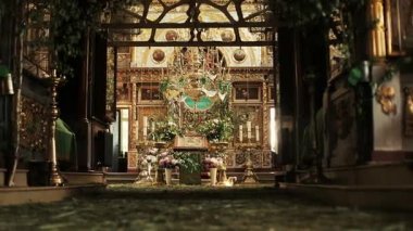Ortodoks Kilisesi. bir görünüm içinde. Altar ve simgeler