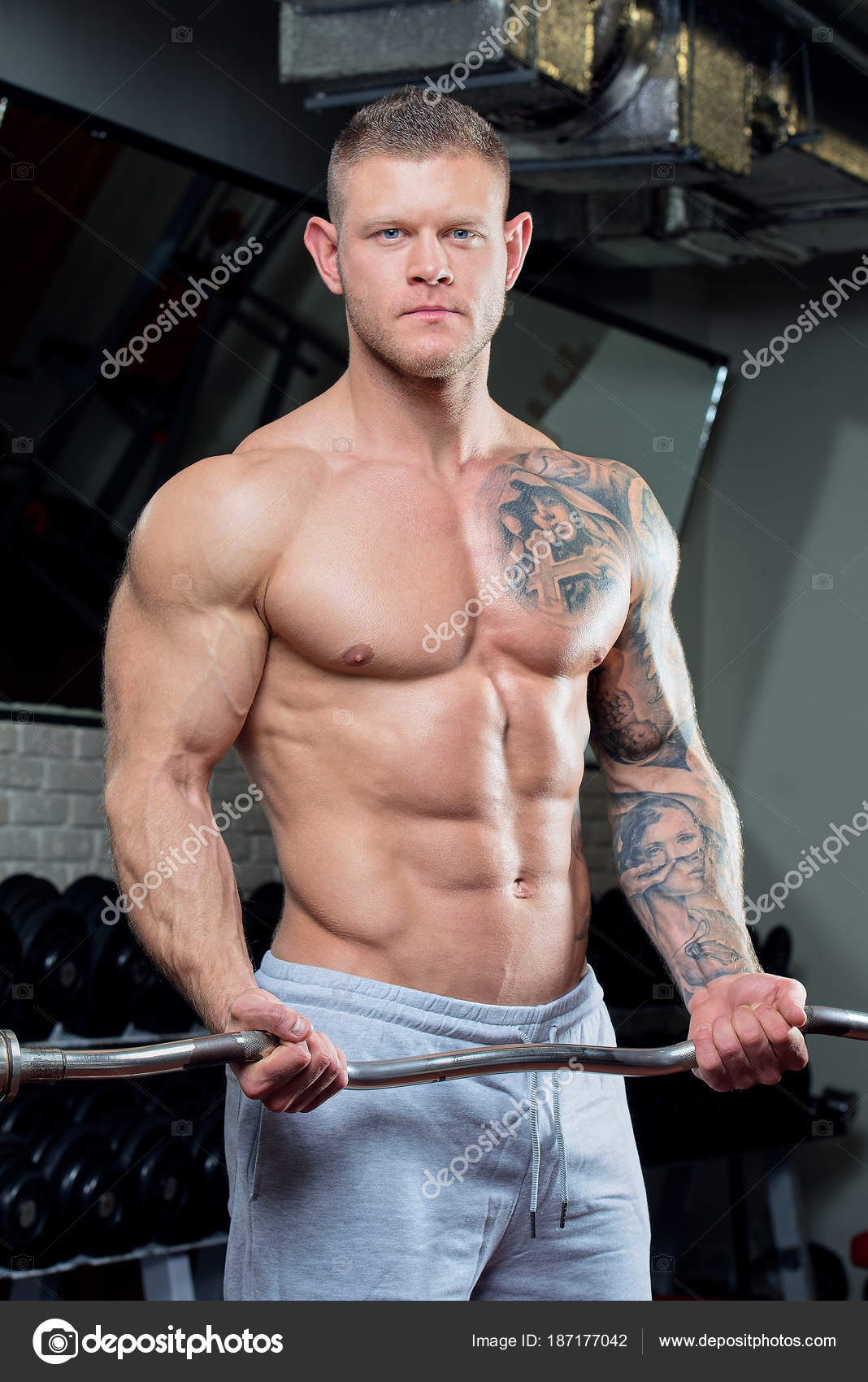 Tattoo Oberkörper Mann Tattoo Oberkörper Mann