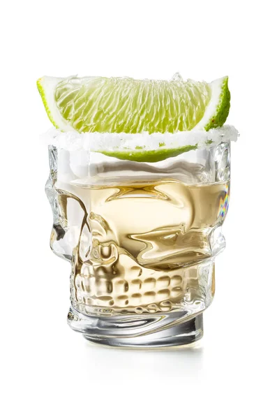 Szkło Kształcie Czaszki Gold Tequila Shot Lime Slice Salty Rim Zdjęcia Stockowe bez tantiem