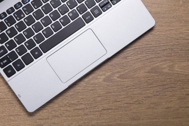 Üstten Görünüm üzerinde bir açık dizüstü klavye