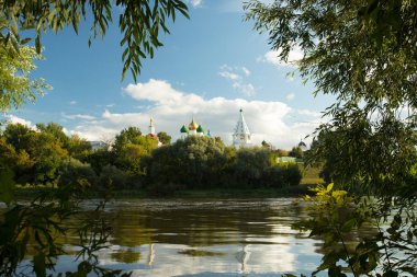 Tapınak ve Belltower varsayım katedral Meydanı, Kolomna,