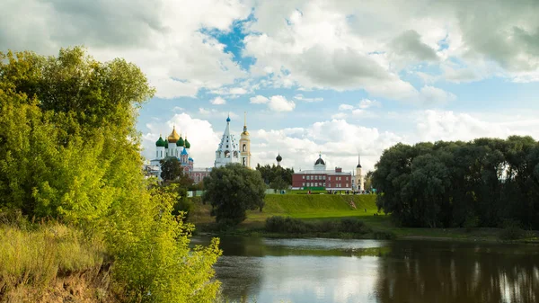 Kolomna, Moscow Region. Various Temples And Belltower Under Blue — Stock Photo, Image