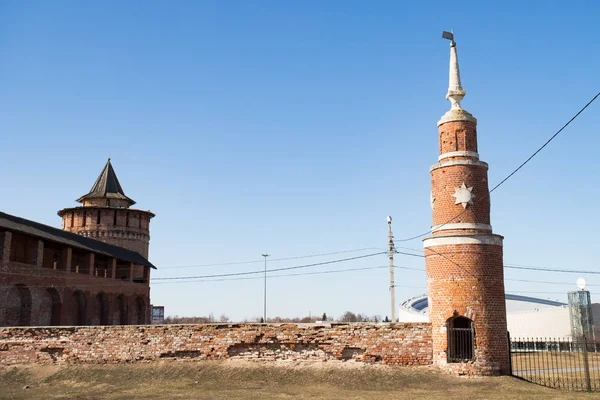 Башта монастирських паркан з Marinkin вежею Коломна, Росія. — стокове фото