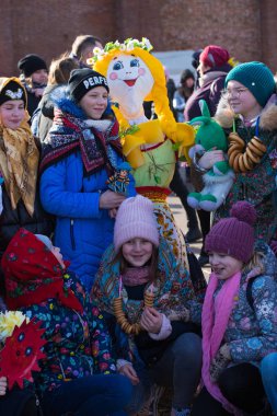 Kolomna, Moskova Bölgesi, Rusya - 01 Mart 2020: Colomna Kremlin 'de Şehir Maslenitsa Xviii - Xix Centuries kutlamaları. Ayinler ve Gelenekler.