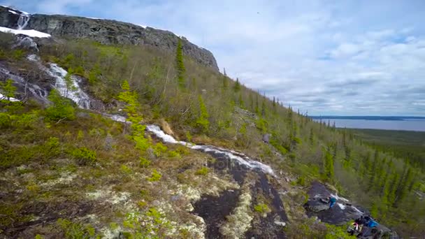 Caminhos pedestres no vale do lago Lovozero. Península de Kola. Rússia . — Vídeo de Stock