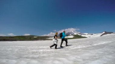  Kamçatka Yarımadası yolculuk. Koryaksky Vadisi ve Avachinsky volkanlar.