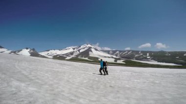  Kamçatka Yarımadası yolculuk. Koryaksky Vadisi ve Avachinsky volkanlar.
