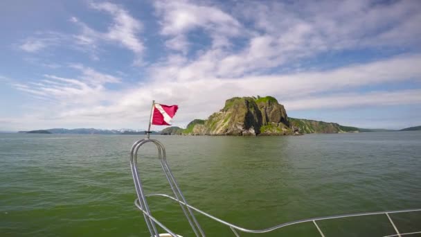 Sea Safari viagem a partir da Península de Kamchatka. Rússia . — Vídeo de Stock