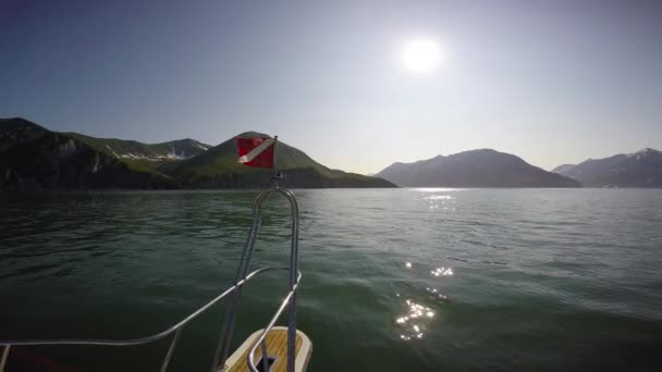 Safari en mer depuis la péninsule du Kamchatka. Russie . — Video