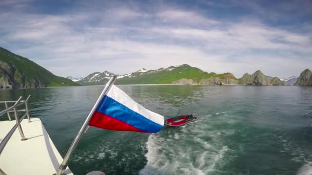 Sea Safari viagem a partir da Península de Kamchatka. Rússia . — Vídeo de Stock