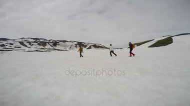 Kamçatka Yarımadası yolculuk. Çevresi Gorely yanardağ. 