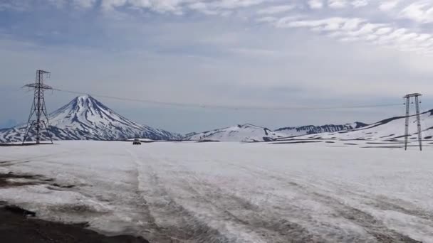 Podróż do Półwyspu Kamczatka. Obszar wokół wulkanu Vilyuchinsky. Rosja. — Wideo stockowe