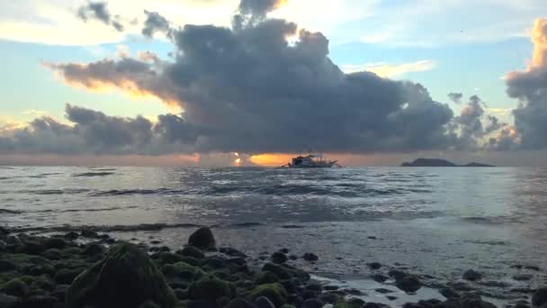 Pintoresco Atardecer Frente Isla Filipina Negros — Vídeos de Stock