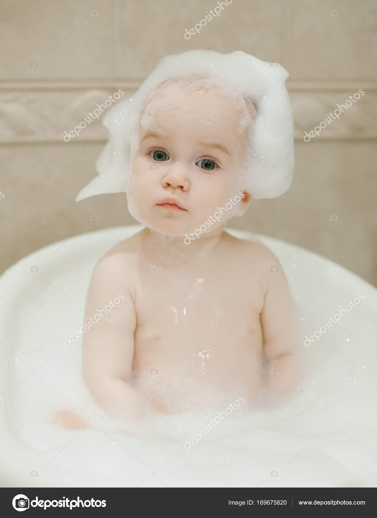 Bath for best sale 1 year old
