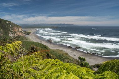 Sahilde çökmesini dalgaları