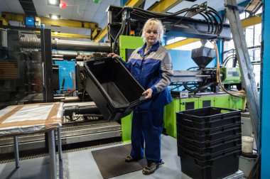 Plastik işleme için bitki 