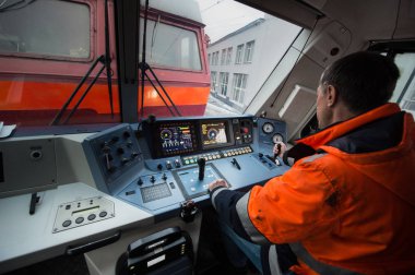 Pano'nın modern yüksek hızlı elektrikli lokomotif Ep-2 kabin