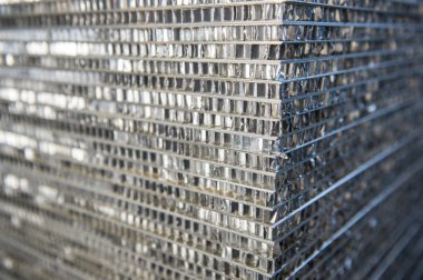 Metal sandviç paneli yangın duvarları oluşturmak için gemi inşa sektöründe kullanılan