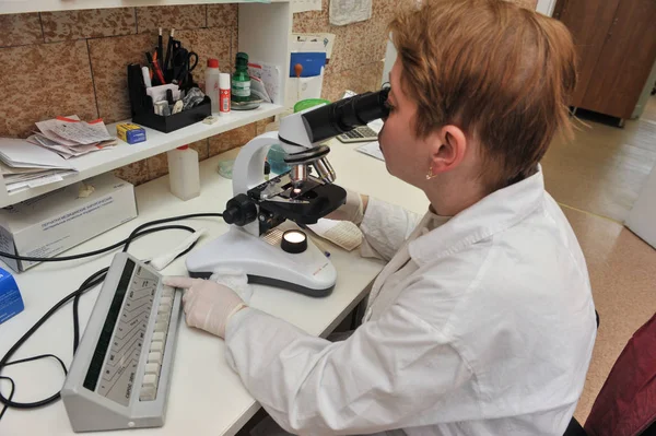 Analisador bioquímico automático — Fotografia de Stock