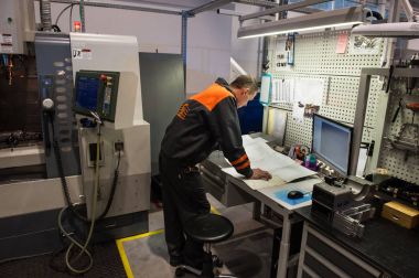 Makine fabrikası 