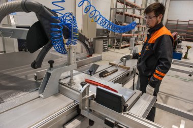 Makine fabrikası 