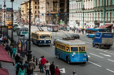 Üçüncü Nevsky Artıları St. Petersburg geçit retro otomobil