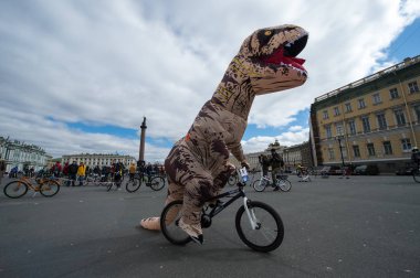  Bir Bisiklete binme günüm bir eğitim ve Kültür Festivali 