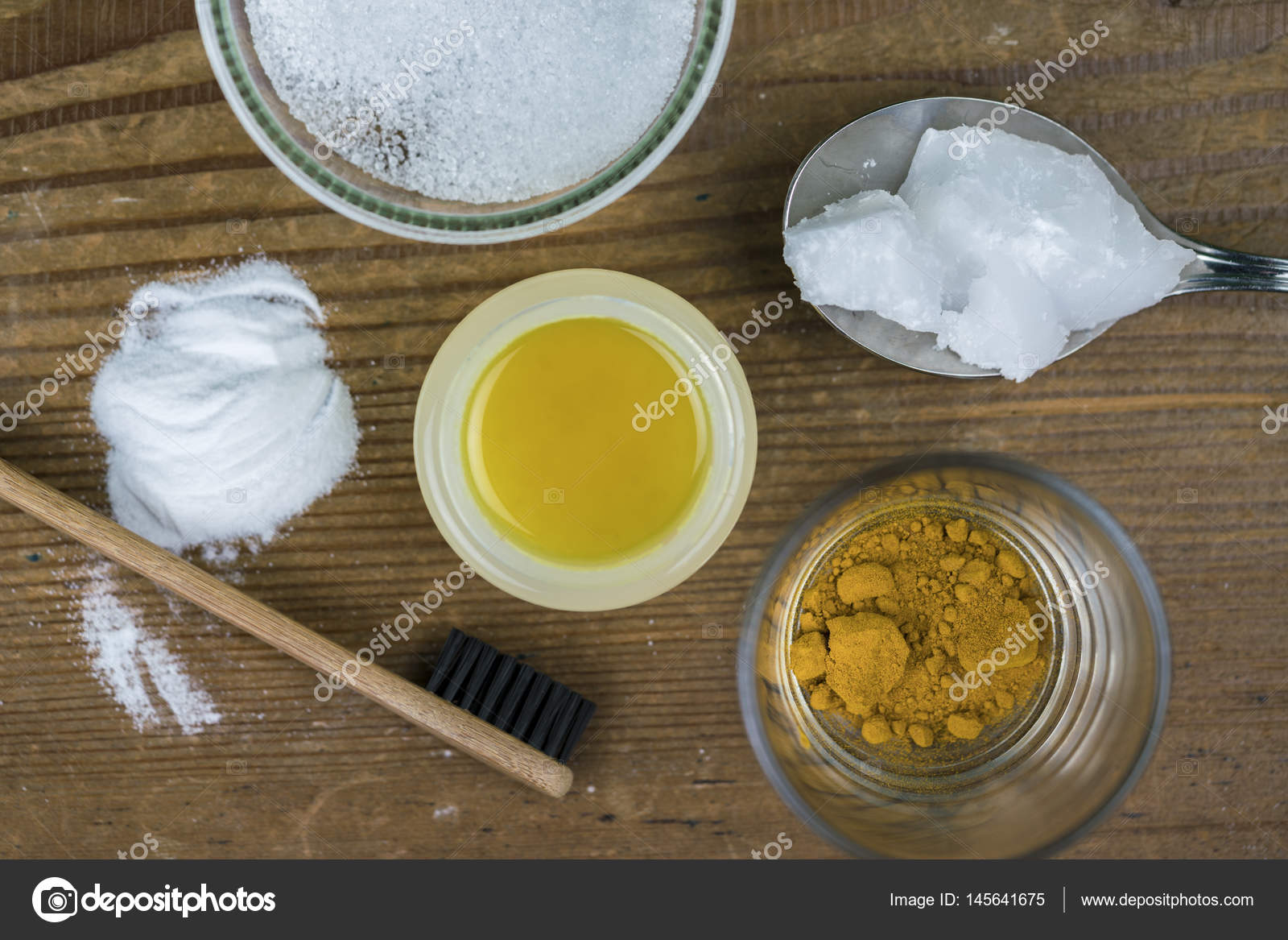 DIY toothpaste with ingredients Stock Photo by ©elfgradost 145641675