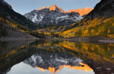 Kestane rengi çan tepe gündoğumu Aspen sonbahar Colorado