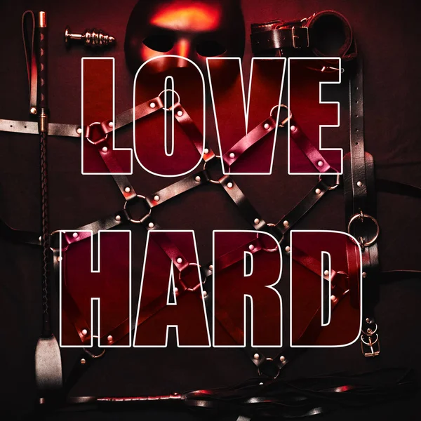 Kreatív felirat Love Hard hátterében szexi erotikus játékok Bdsm szex — Stock Fotó