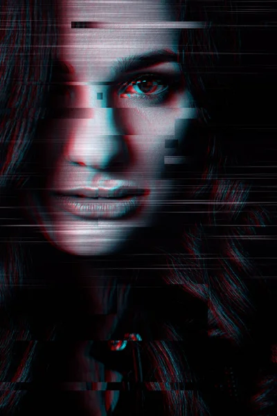 Portrait noir et blanc d'une belle fille avec effet glitch 3D — Photo