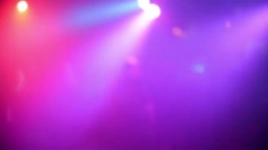 Yanıp sönen renkli ışıklarla bulanık, çok renkli soyut arkaplan