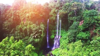 Sekumpul şelaleler Bali, Endonezya