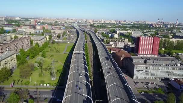 Vista aerea di autostrada in Russia in giorno d'estate . — Video Stock