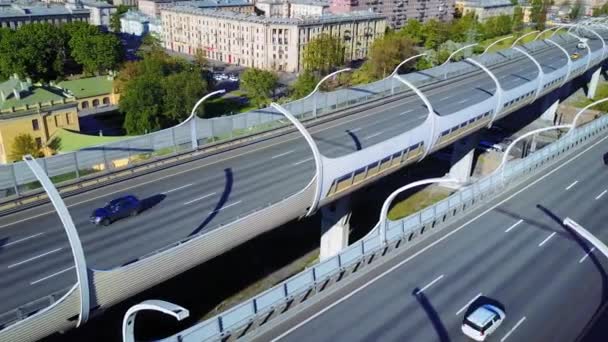 Vista aérea da rodovia na Rússia no dia de verão . — Vídeo de Stock