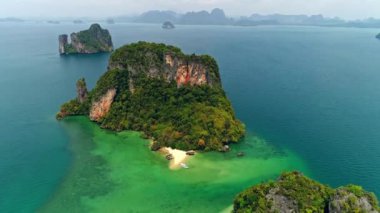 Hava. Tayland panoramik manzara okyanus üzerinde uçuş Adaları.