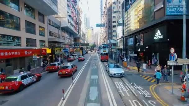香港-2019年5月23日：中环：这个亚洲国际商业和金融中心的交通和城市生活。这个城市是世界上人口最多的地区之一. — 图库视频影像