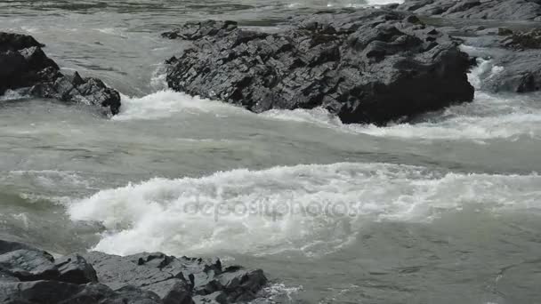 Yelandin 急流卡吞河上 — 图库视频影像