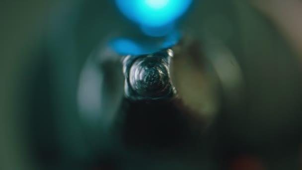 Macro shot of spinning electric chuck drill screwdriver — Stock Video