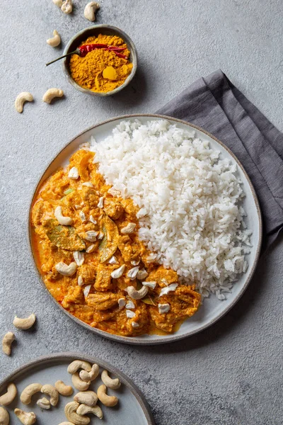 Tradizionale indiano cibo agnello Korma con anacardi — Foto Stock