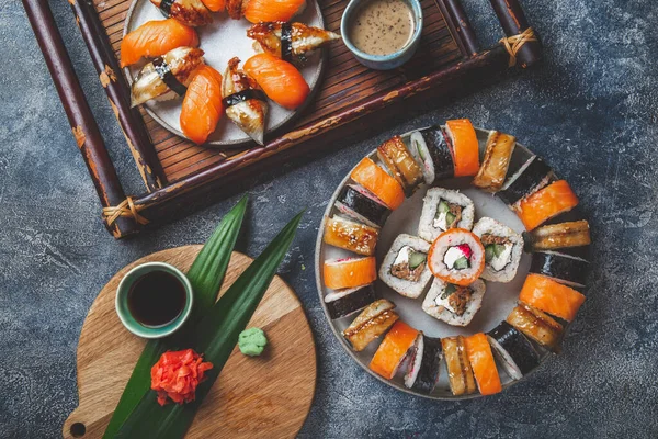 Sushi Bułki Japońskie Jedzenie Widok Góry — Zdjęcie stockowe