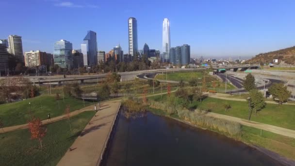 Aerial View Drone Video Vitacura Dwusetletni Bicentenario Park Stolicy Chile — Wideo stockowe