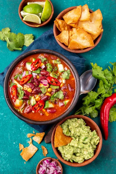 Mexikansk Mat Koncept Bakgrund Med Chile Svarta Bönor Soppa Guacamole — Stockfoto