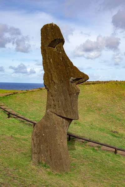 Πέτρινα Αγάλματα Moai Στο Νησί Του Πάσχα Rapa Nui — Φωτογραφία Αρχείου