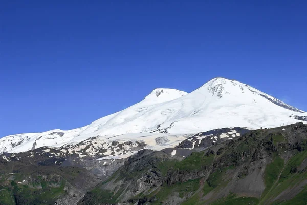 Uyuyan volkan. Elbruz Dağı. 
