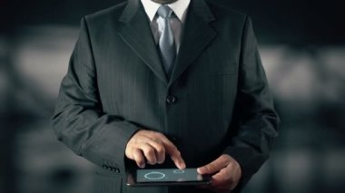 İşadamı başarı proje hologram konsepti ile kelimenin macera seçin