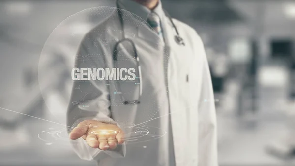 Médico sosteniendo en la mano Genómica — Foto de Stock