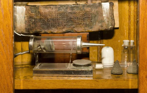 Old Medical Syringe Made Metal Glass Stand — Stock Photo, Image