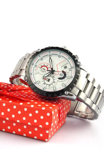 Heren Pols Metalen Horloge Witte Achtergrond Met Geschenkdoos — Stockfoto